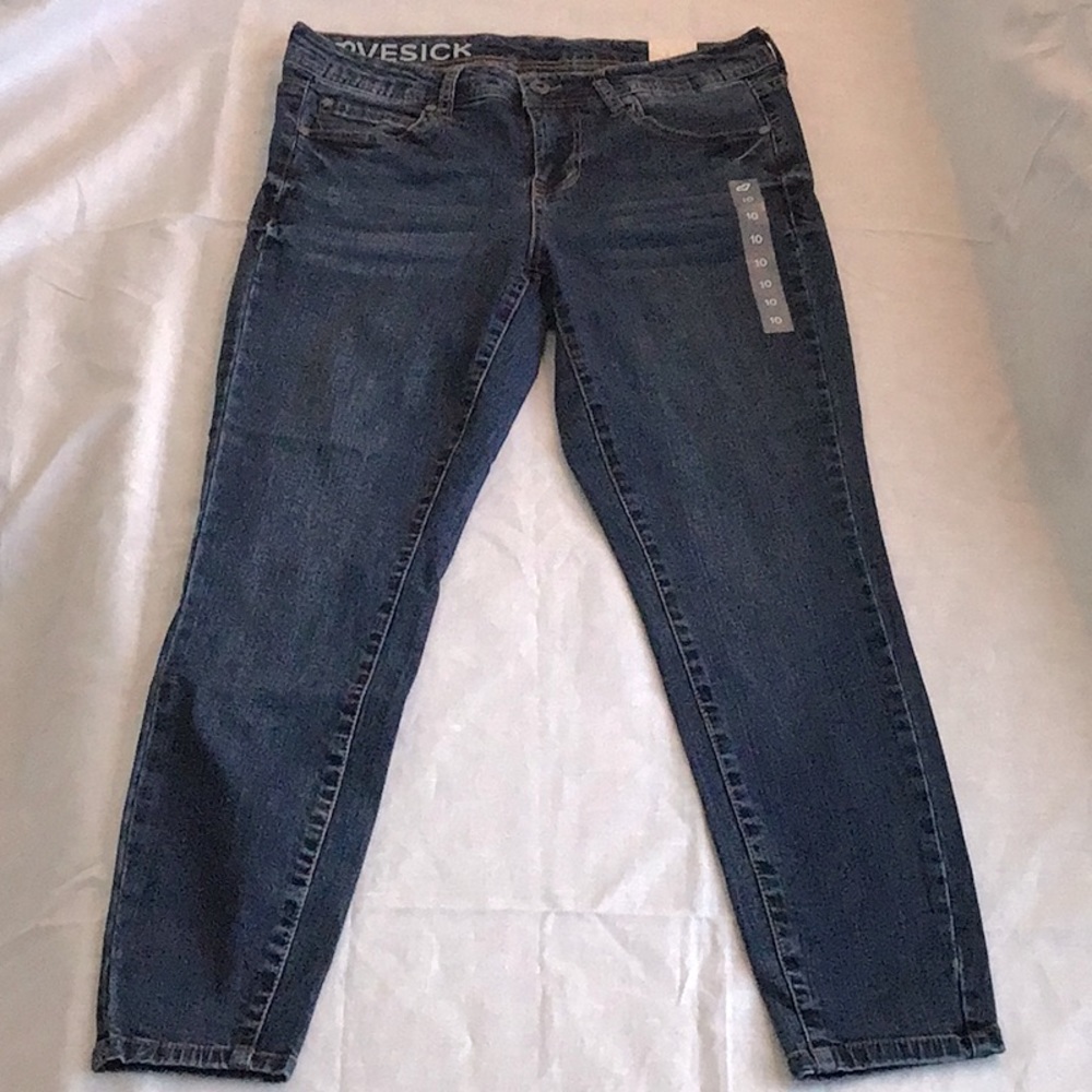 LOVESICK JEANS ANKLE LENGTH SIZE 10. NEW WITH TAGS